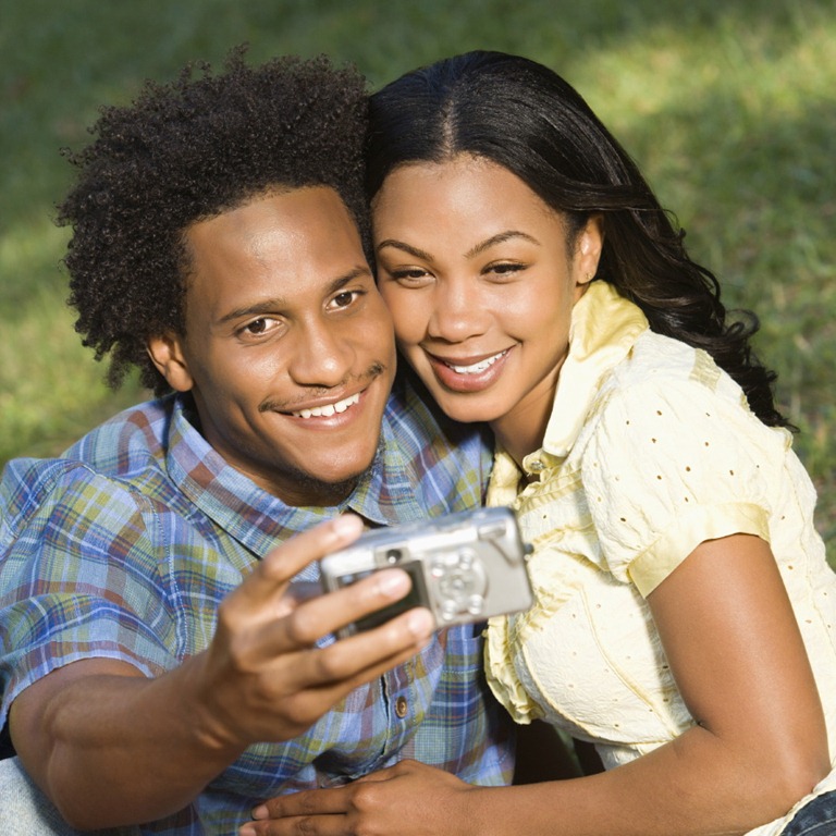 [black-happy-couple4.jpg]