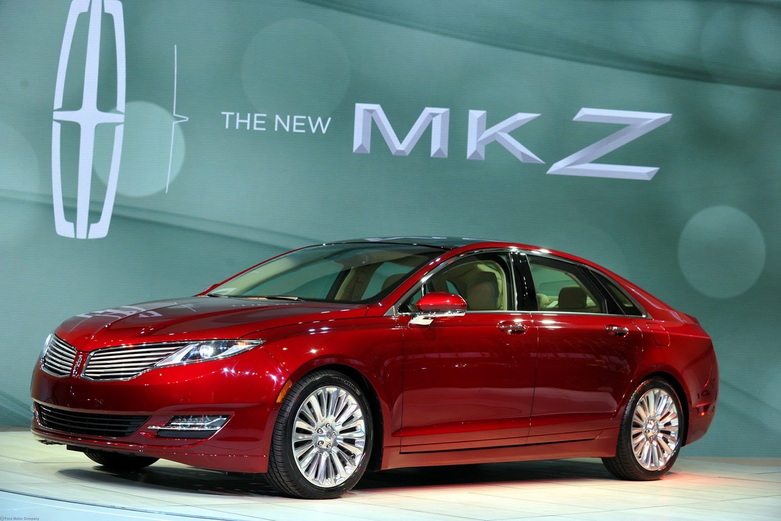 [2013-Lincoln-MKZ-14%255B2%255D.jpg]