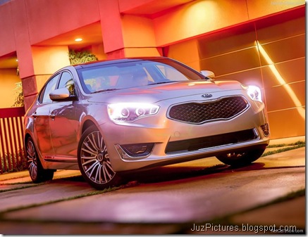 Kia-Cadenza_2014_800x600_wallpaper_01