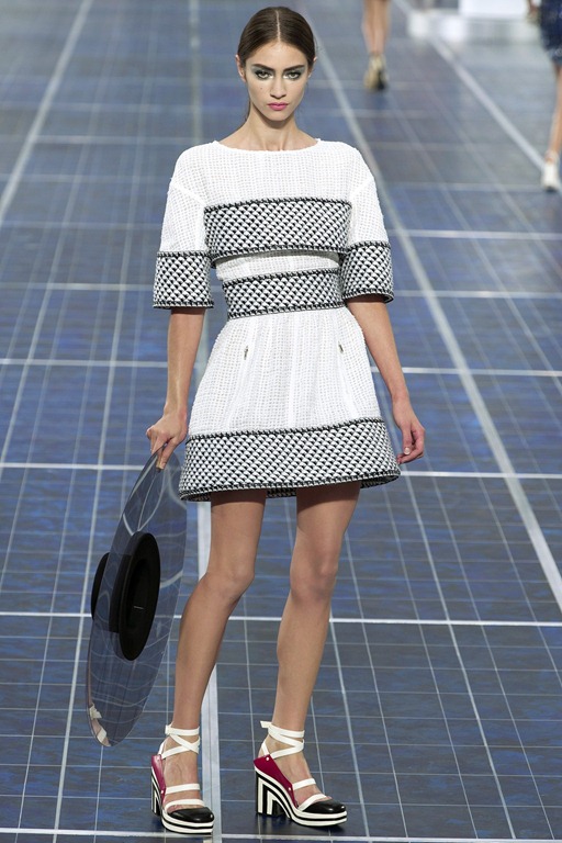 [chanel-spring-2013-6%255B4%255D.jpg]