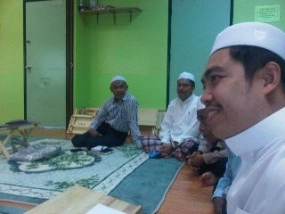 [mesyarat%2520bukit%2520jelutung%255B2%255D.jpg]