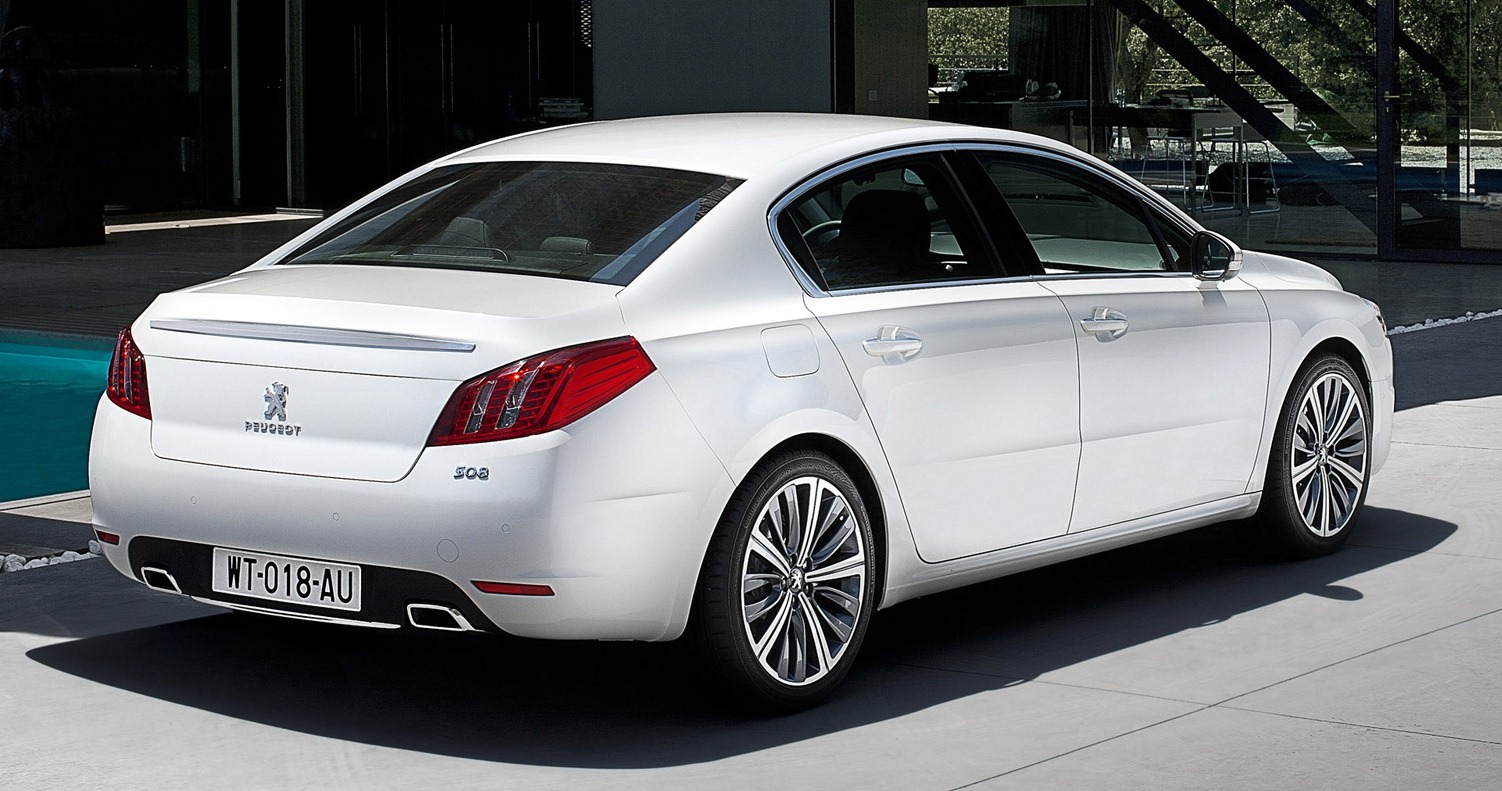 [autowp.ru_peugeot_508_gt_7%255B2%255D.jpg]