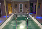 The bubbling Hydro Pool & water fountains