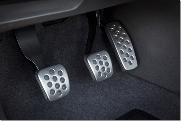 2013 Buick Verano Turbo Sport Pedals 2013 Buick Verano Turbo Sport Pedals