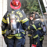 A fire broke out in the oven of and apartment in the 2200 block of 9th St. in Downtown Sacramento. Firefighters arrived and quickly contained the small fire. News_110310_ApartmentFire_DT Sacramento