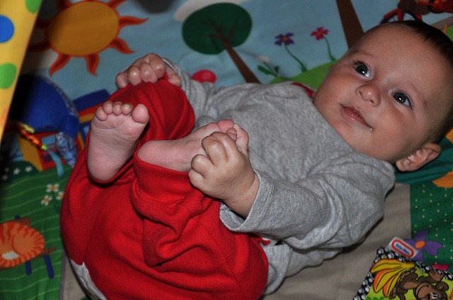 [happy%2520babies%2520121612%2520%252818%2529%255B3%255D.jpg]
