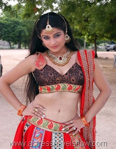 Madhurima Latest Hot navel show Stills (2)