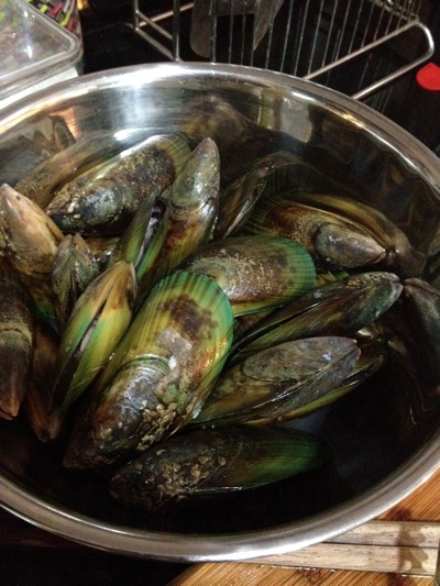 Cook with Ken: Fridge Cleaning – Mussels & Pasta