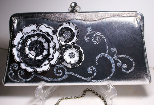 [MaggieLamarre-Silverclutch%255B11%255D.jpg]
