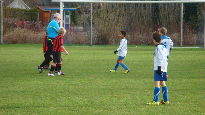 2011 - 17 DEC - WVV F3 - BATO F1 012.jpg