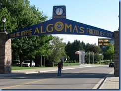 7761 Ontario  - Sault Ste Marie Algoma's Friendliest City arch - Bill