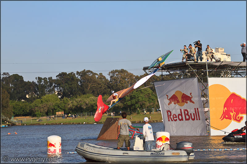 il/RedBull FlugTag 2011 в Тель Авиве   Часть вторая (20110603 ta redbull 235 5352)