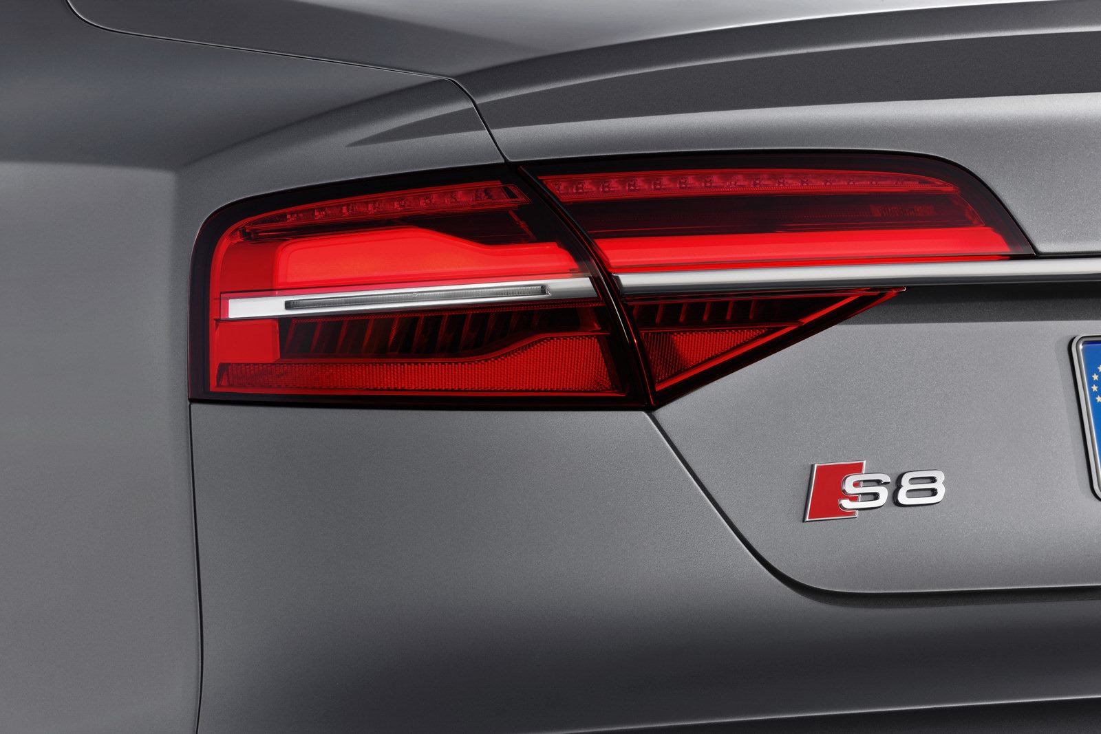[2014-Audi-S8-15%255B2%255D.jpg]