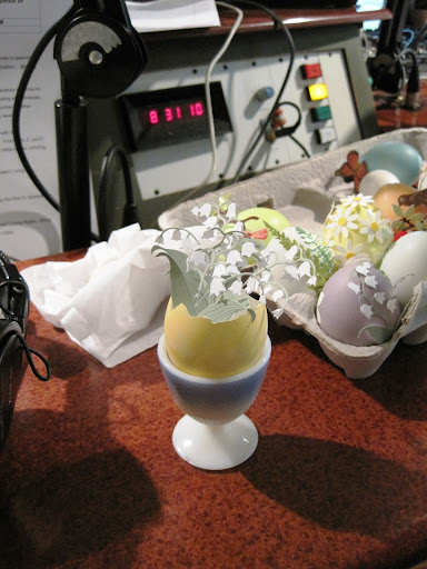 Got a cracked egg? Make a vase! Got a cracked egg? Make a vase!