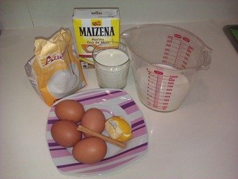 Tarta Rellena De Crema Tarta Rellena De Crema