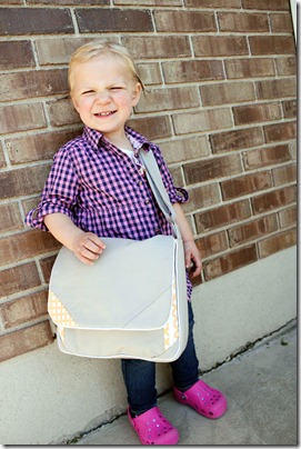 toddler-messenger-bag-03_touch-up_web