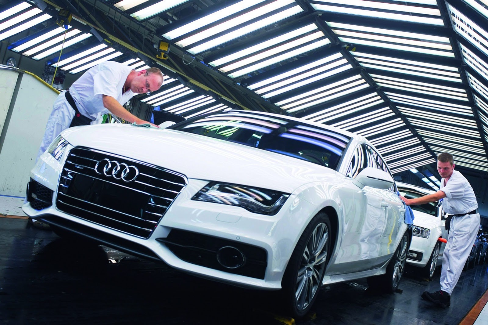 [Audi-A7-Sportback-Production-Neckars.jpg]