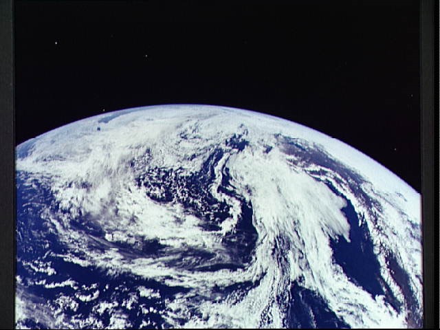[earth-from-space%255B8%255D.jpg]