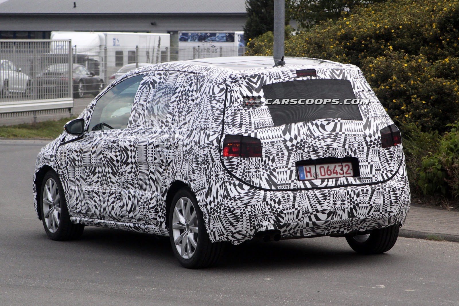 [New-VW-Golf-Plus-Mk7-7%255B3%255D.jpg]