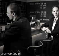 ό http://www.esquire.com/cm/esquire/images/Nc/noir-bar-s2.jpg image