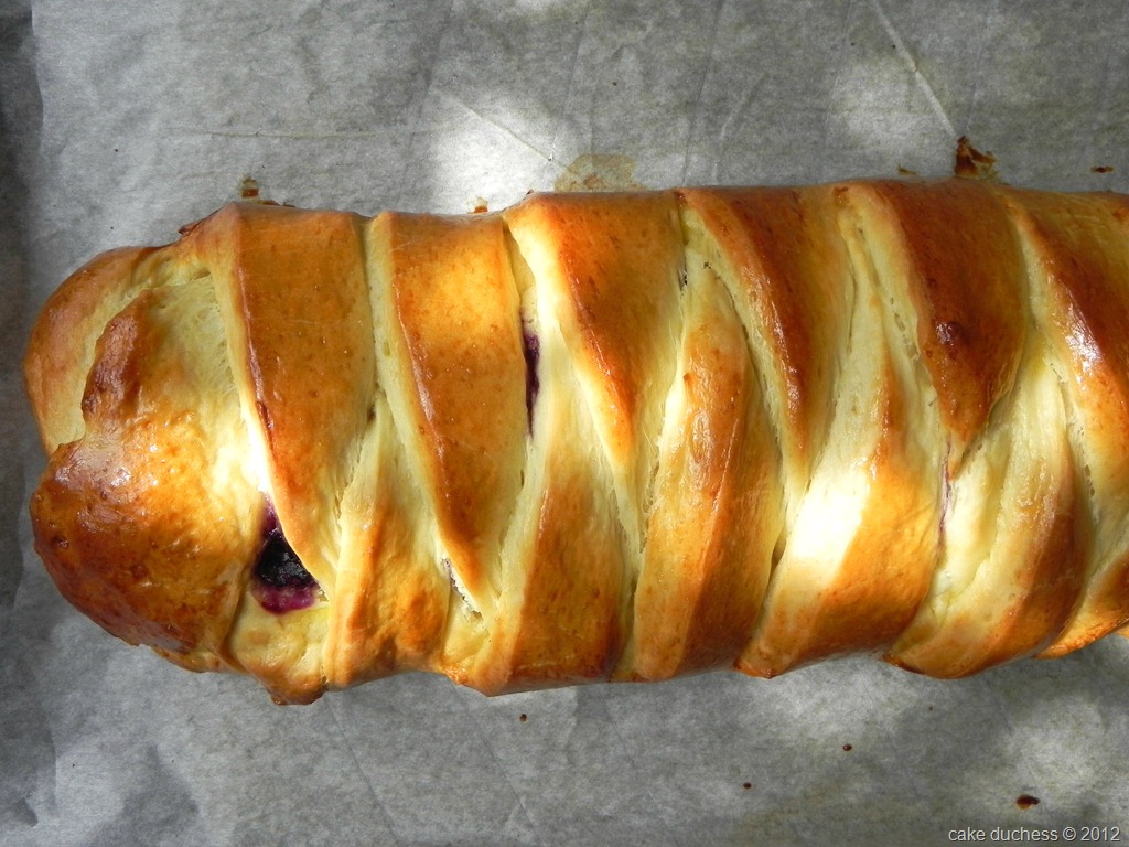 [blueberry-cream-cheese-braid-twelve.jpg]