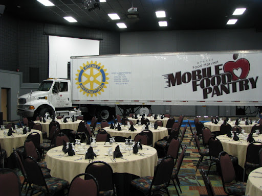 The new mobile unit is on display at the banquet held at the Oasis Convention Center. (photo credit: Sam Senovich)