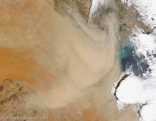 tempestade de areia desbaratinando satelite (1)