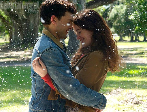 Beautiful Creatures Photo with Alden Ehrenreich and Alice Englert