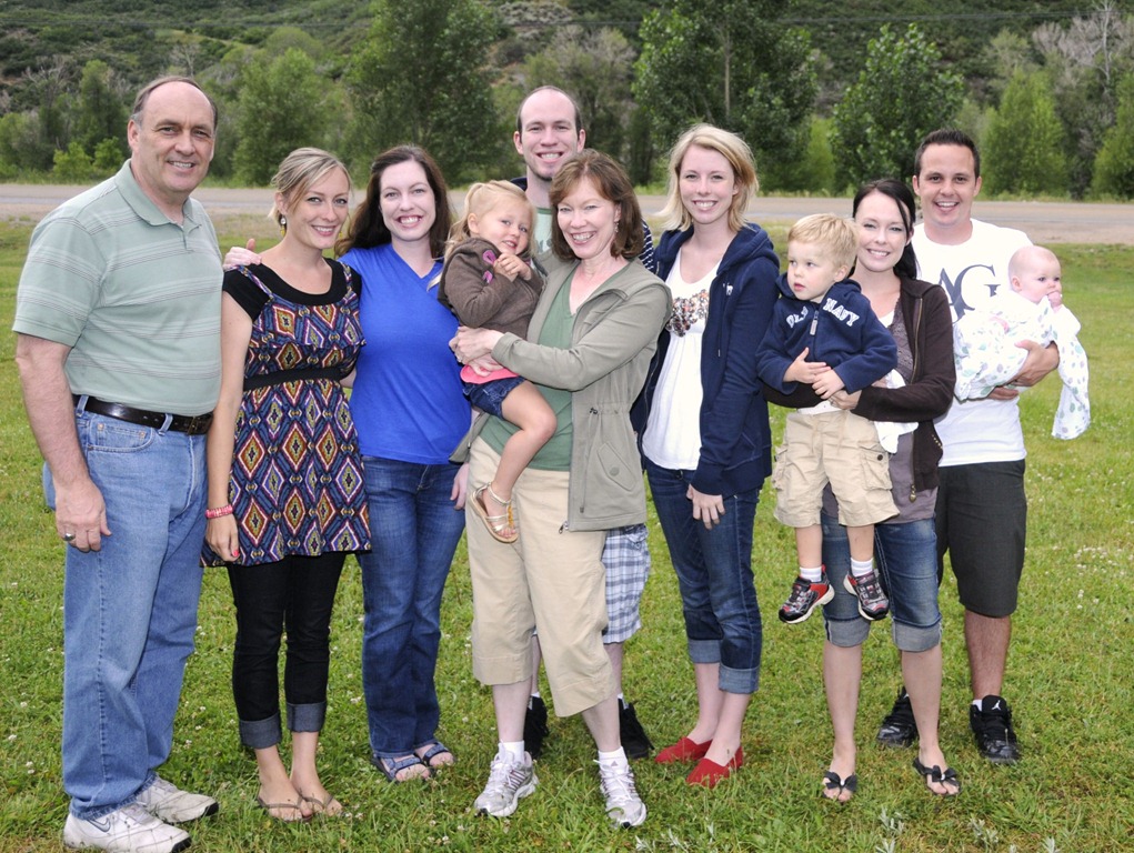 [Robinson-family3.jpg]