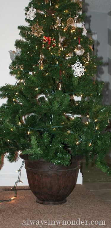 [Decorative_Christmas_tree_stand%2520%25282%2529%255B15%255D.jpg]