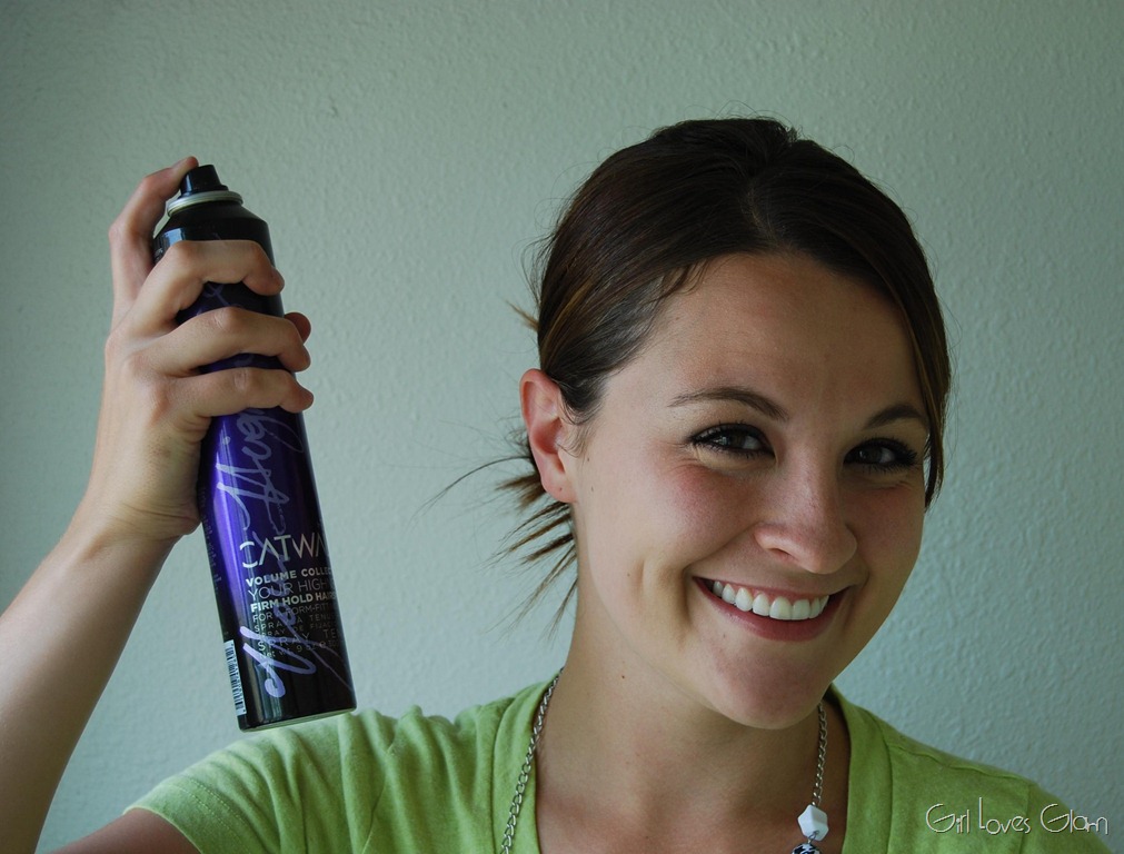 [messybun9%255B3%255D.jpg&description=Easy Messy Bun Tutorial')]