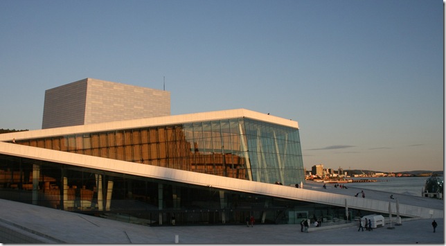 Operabygget og utsikt fra ekeberg 19 juni 2012 002