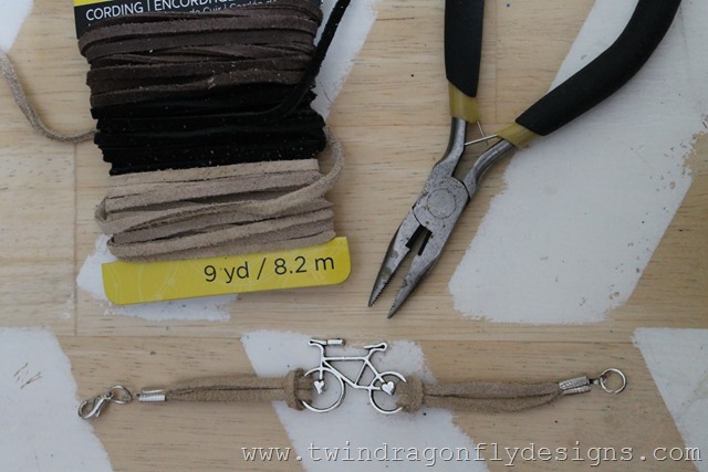 Bike Bracelet Tutorial (8) Bike Bracelet Tutorial (8)