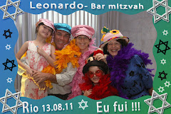 Fotos do evento Leonardo - 13.08.11. Foto numero 09 da Social Click Fotografia Digital, do Rio de Janeiro, RJ, que faz fotos divertidas, fotos malucas, fotos com fantasias, fotos na hora, fotografia maluca, fotografia divertida com molduras personalizadas. fotos divertidas malucas foto maluca animadas animado rj rio de janeiro divertida fantasia animada fotografias casamento cidade www fotografos