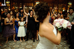Fotos do evento Carina e Armando. Foto numero 47 de Rogerio von Kruger, fotografo no Rio de Janeiro (RJ), que faz fotos de casamento, fotos de musica, fotos de shows e fotos de eventos. Rogerio von Kruger faz fotos digitais de casamento no Rio de Janeiro, RJ. fotos de casamento foto digital rio janeiro rj festa noiva noivas festas album casamentos digitais retrato fotografia penteado retratos