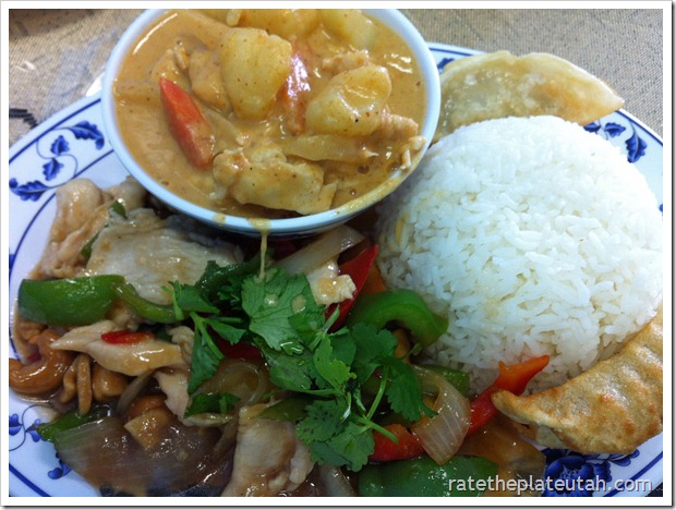 Thai Evergreen Massaman Chicken Curry Cashew