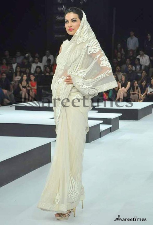 [Shantanu_Nikhil_White_Saree%255B4%255D.jpg]