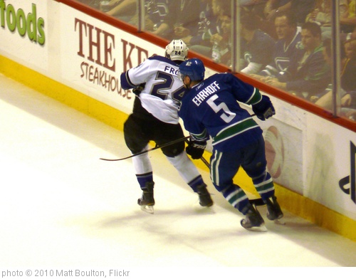 'Ehrhoff vs Frolov' photo (c) 2010, Matt Boulton - license: http://creativecommons.org/licenses/by-sa/2.0/