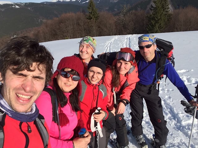 selfie: Mati & Ioana Baiului-schi-de-tura-Ioana.jpg