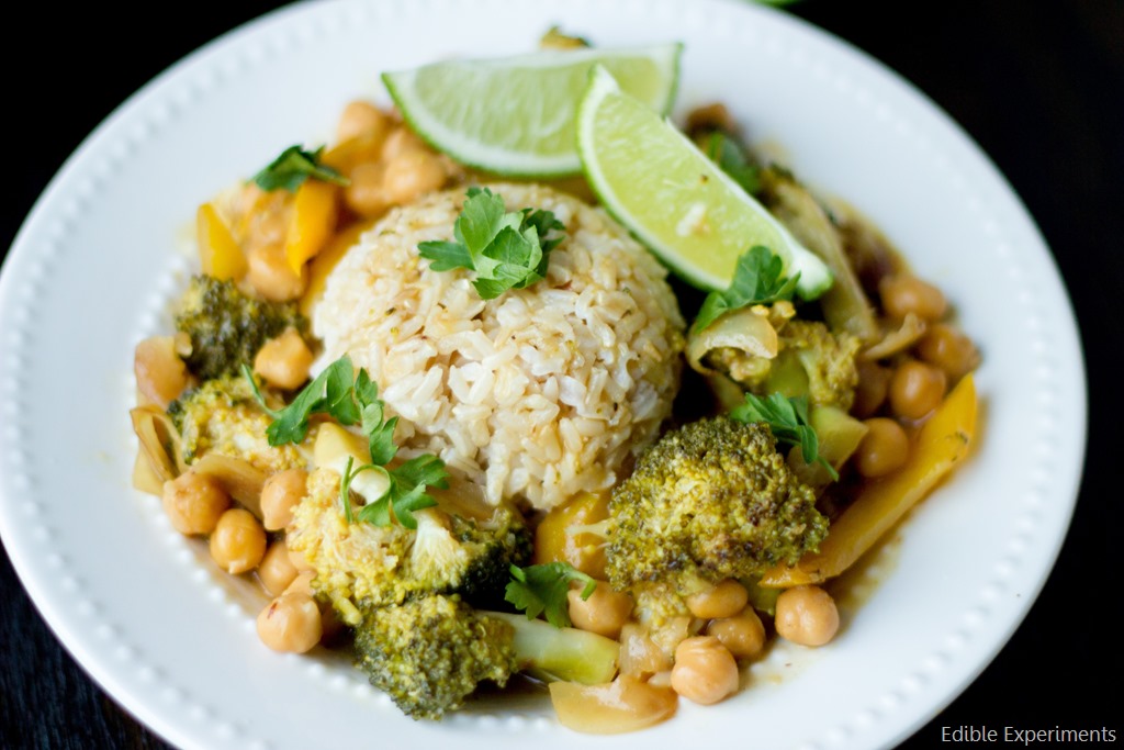 [Easy%2520Thai%2520Green%2520Curry%2520with%2520Veggies%2520and%2520Chickpeas%255B18%255D.jpg]