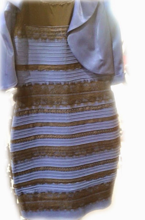 [4dress_white-gold_and_blue-black%255B4%255D.jpg]