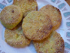 Crisp and golden brown green tomato slices