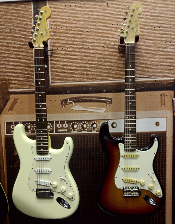 [Bobs-Fender-Stratocasters-0026.jpg]