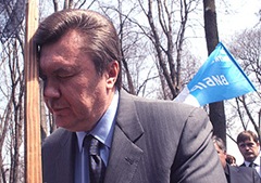 yanukovich_v_poiskah_prekrasnogo