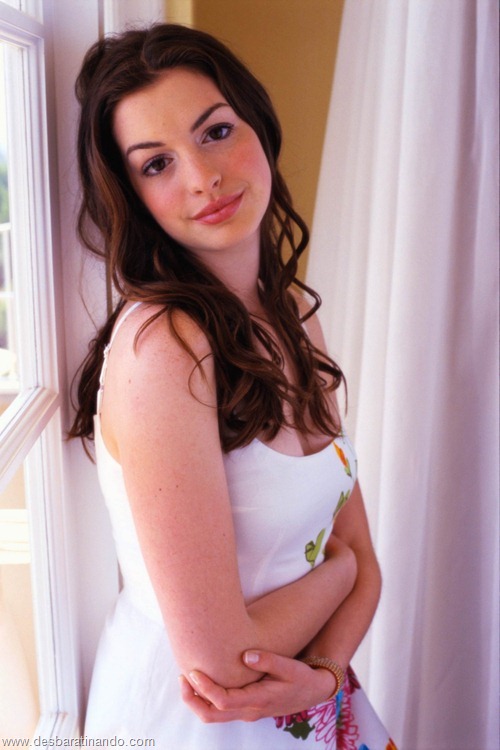 anne hathaway linda sensual sexy desbaratinando  (8)