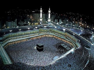 kabah sebagai pusat magnet bumi