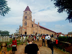 die Kirche von Gitarama
