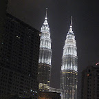 Petronas towers by night (Kuala Lumpur)