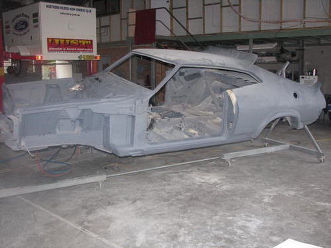 [Mad-Max-Ford-Falcon-Coupe-Replica-10%255B2%255D.jpg]