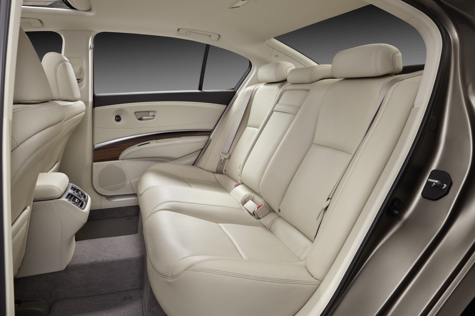 2014-Acura-RLX-23[2].jpg